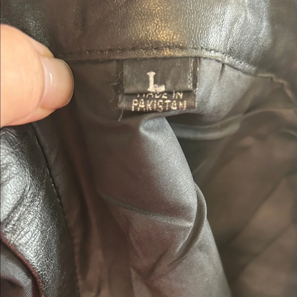 Black Leather Women's Shorts - Picture 3 of 7